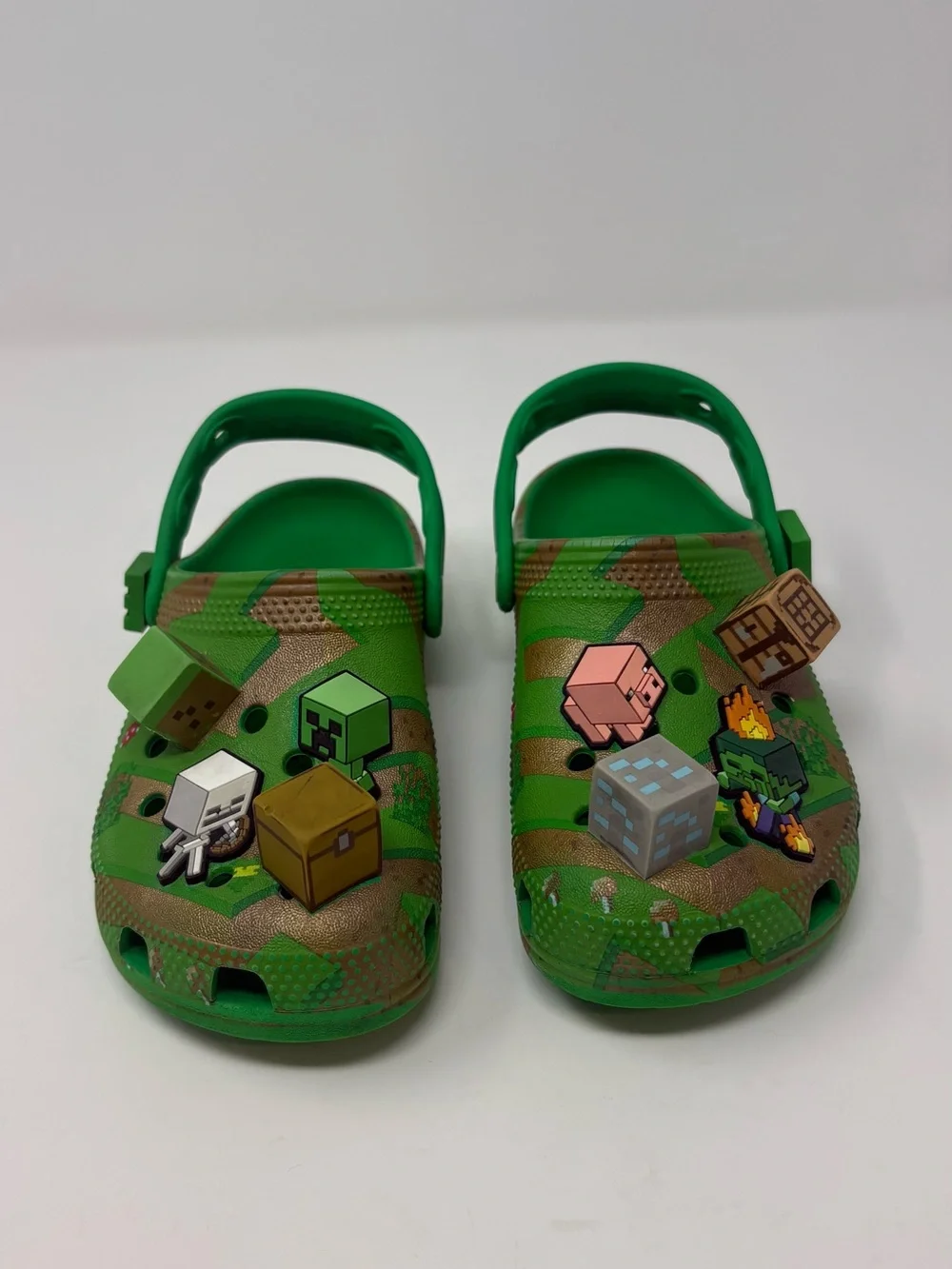 Crocs  x Minecraft Classic Lightweight Clogs Green Kids C13